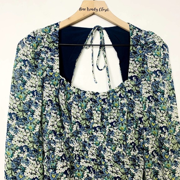 ASTR The Label NWOT Smocked Waist Ruched Dress Blue Green Floral Size Medium - Picture 4 of 9